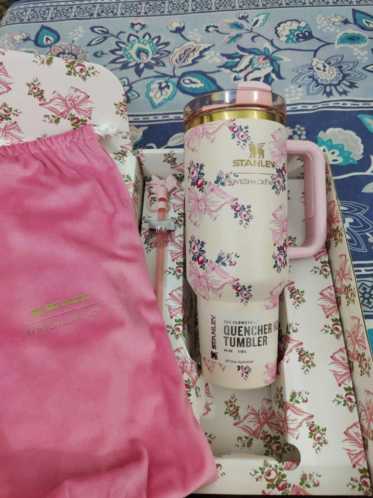 Stanley x LoveShackFancy Quencher H2.0 FlowState Tumbler 40 oz / 1.18L Limited Edition Floral Travel Mug with Handle & Straw